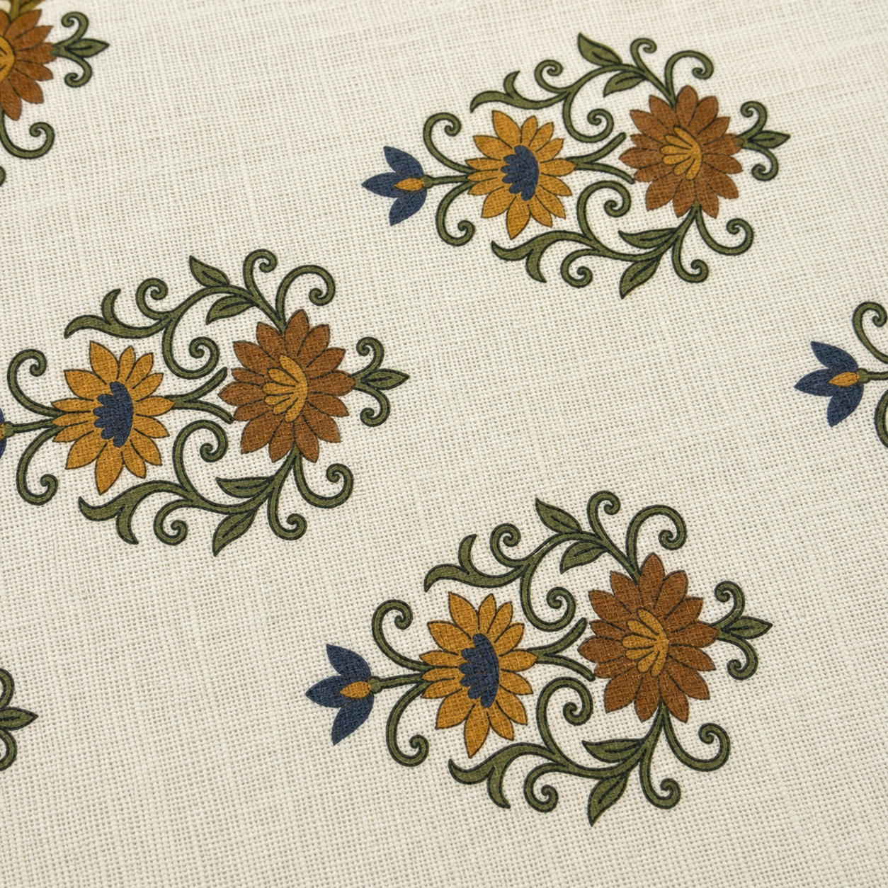 Heritage Bloom Table Runner