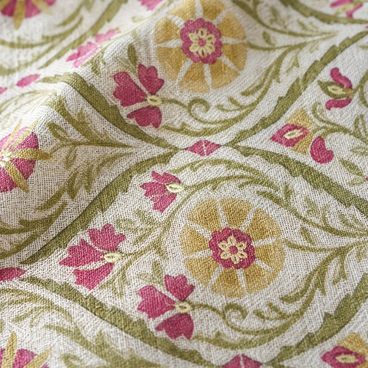 Botanical Lattice Symphony Runner